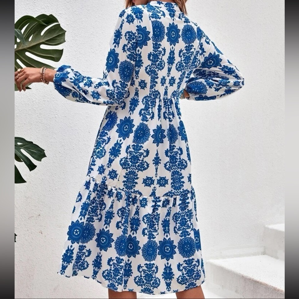 NWT Women Floral print Lantern sleeve Ruffle Hem Dress, Blue,White,Flowy - Picture 2 of 16